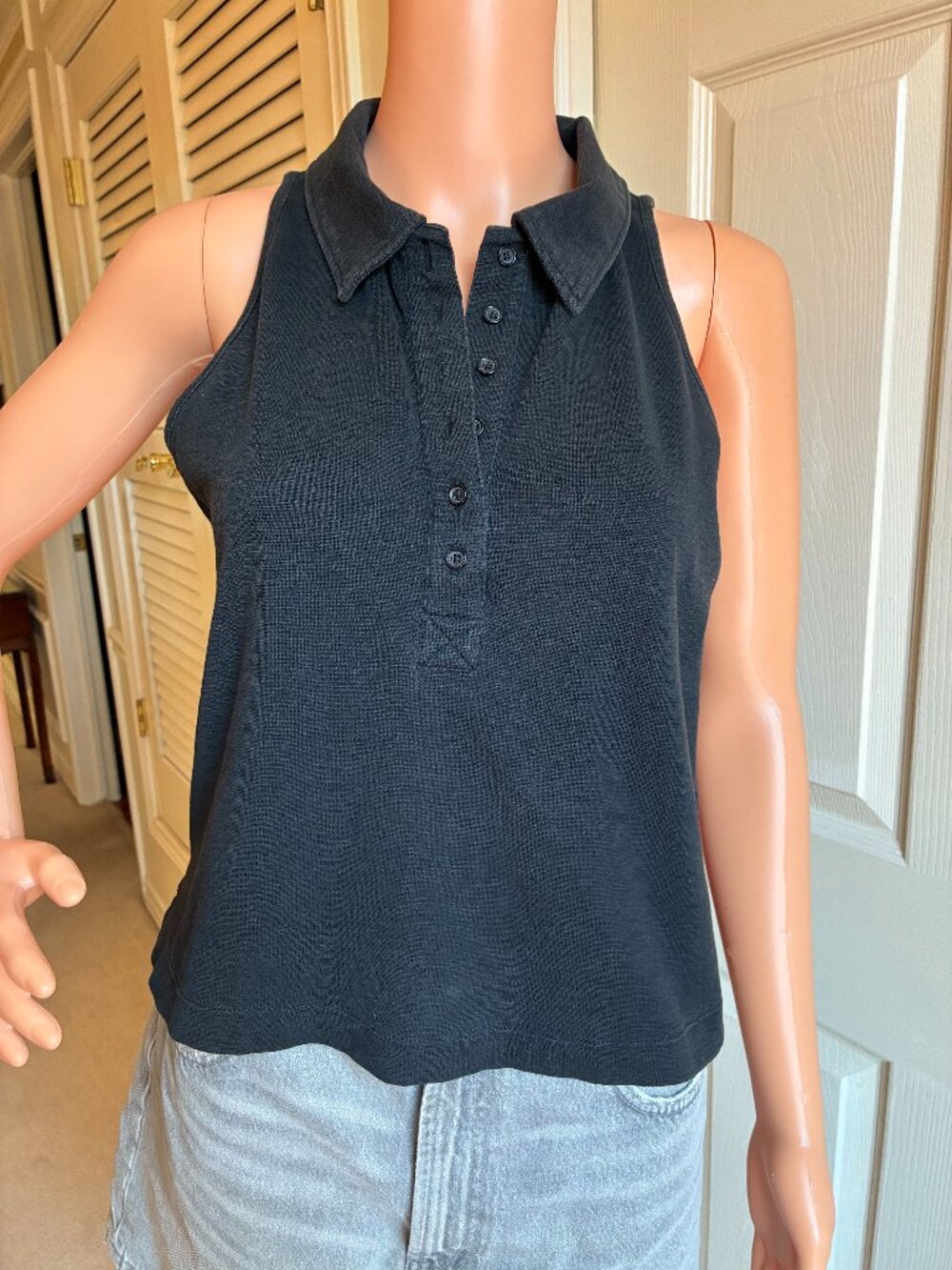 BANANA REPUBLIC Sleeveless black Polo tank - XS